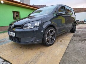 VW Touran 2 TDi automat Rv. 2015