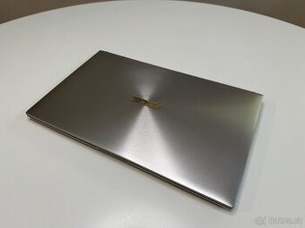 ASUS ZenBook 15 UX533FD