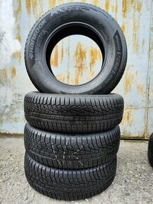 Zimní pneu = HANKOOK = 215/70 R16