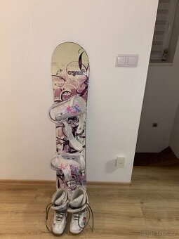 Snowboard s botama