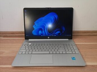 Čtyřjádrový notebook HP 15s-fq2402nc