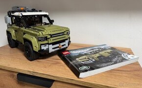 LEGO® Technic 42110 Land Rover Defender