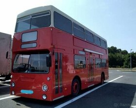 Anglický double decker Daimler Fleetline ( 1975 ) s TP