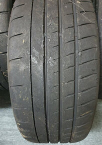 Sportovní Semislick Bridgestone 225/45R17