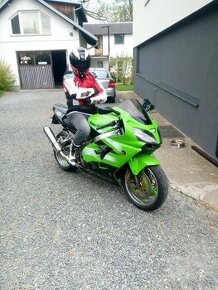 Kawasaki zx9r 02