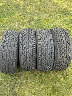 Zimní pneumatiky 205/55 R17