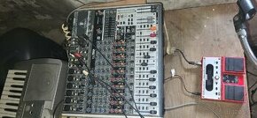 Premium 18-input 3/2 Bus mixer xenyx