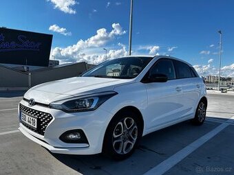 Hyundai i20 Smart + zimní plechová sada kol - 1