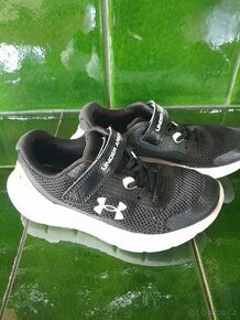 Tenisky Under Armour