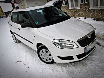 HEZKÁ ŠKODA FABIA 2, 1.4i - 59Kw, r.v. 2011, NOVÁ STK