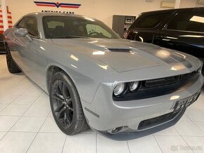 Dodge Challenger SXT 2018 (V6)