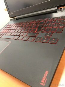 Herní notebook Lenovo Legion Y520 – Intel i5, GTX 1050, 2 di