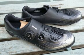 Nové tretry Shimano XC 7, vel 44 wide - 1