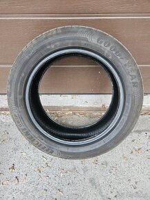 Goodyear Efficientgrip Performance 215/55 R17 94V Letní