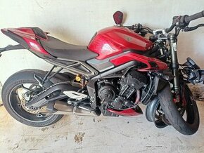 Triumph street triple rs