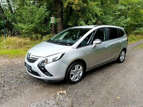 Opel Zafira Tourer 2016