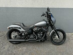 HARLEY DAVIDSON SOFTAIL STREET BOB - 1