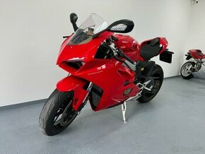 DUCATI Panigale V4 3663Km rv. 2018 top stav DPH - 1