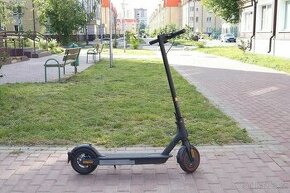 Elektrokoloběžka Xiaomi Mi Scooter Pro 2 - 1