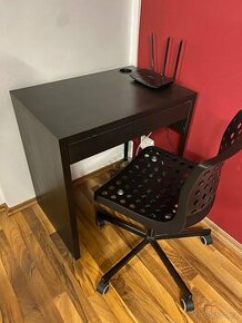 Pracovní stůl a židle Ikea