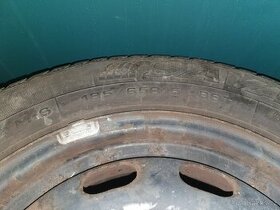 Prodám zimní pneu 185/65 R15 - 1