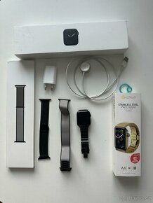 Apple Watch Series 5 44mm Space Gray Aluminum GPS - 1