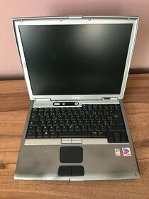 Dell Latitude D600, na náhradní díly