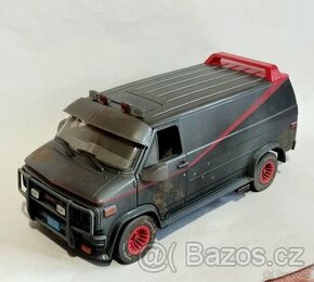 1983 Chevy GMC Vandura A Team 1:18