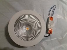 LED stropní světla 40W, 3000K, 4000lm