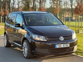 VW Touran 2.0tdi 2011  229tkm 7 MÍST / NOVÁ STK