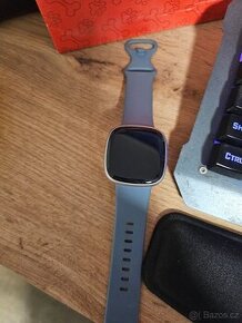 Fitbit versa 4