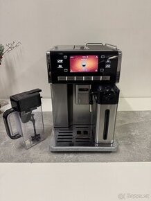 Kávovar DeLonghi ESAM6900.M PrimaDonna EXCLUSIVE