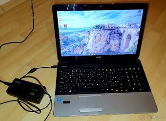 Notebook Acer Aspire připravený na školu nebo internet