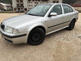 Škoda Octavia 1.6i 75kw R.V.:2003 STK : 07/2026