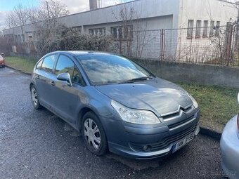 Citroen C4 2.0 HDI.  100 KW  Rok 2006  Tažné, tempomat