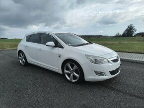 Opel Astra 118kw OPC line