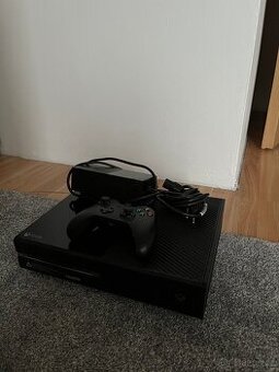 X box ONE - 500GB + hry k tomu