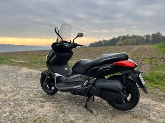 Yamaha X-Max 250i. Do konce ledna za 30tis