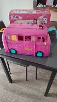 Karavan pro panenky