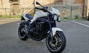 Triumph Speed Triple 1050