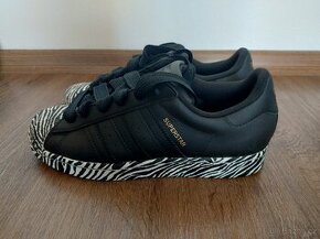 Adidas Superstar v. 39