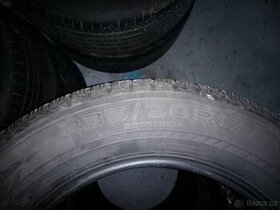 Nokian 235/60R17 - 1