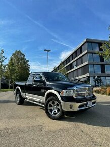 DODGE RAM 1500 Laramie 5.7 Hemi - 1