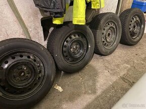 Disky se zimními pneu 195/60 R15