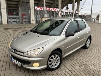 Peugeot 206 1.4i Nová STK 68TKM