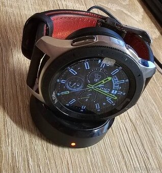 Samsung Galaxy Watch 46mm, stříbrné - 1