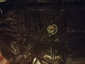 Moncler bunda dámská velikost S