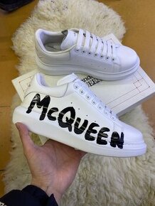 Alexander McQueen Graffity