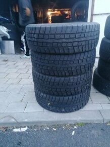 205/70R15 96T