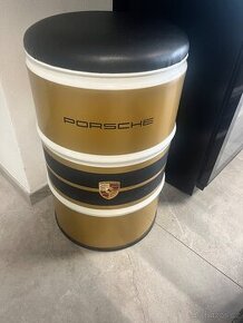 Sud na sezení Porsche